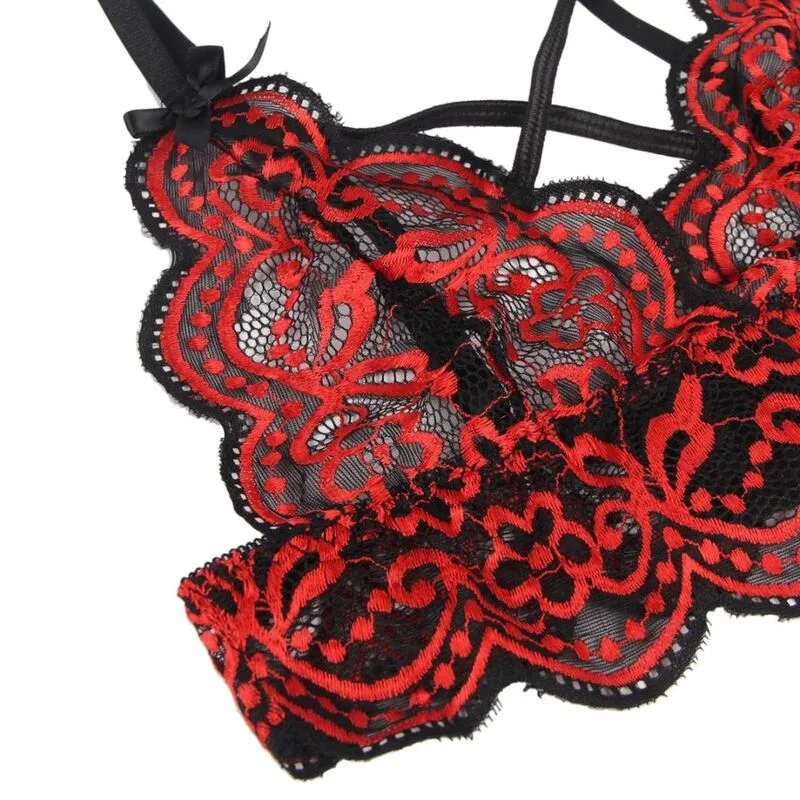 SUBBLIME - SET TWO PIECES SET LACE TOP AND PANTIES
