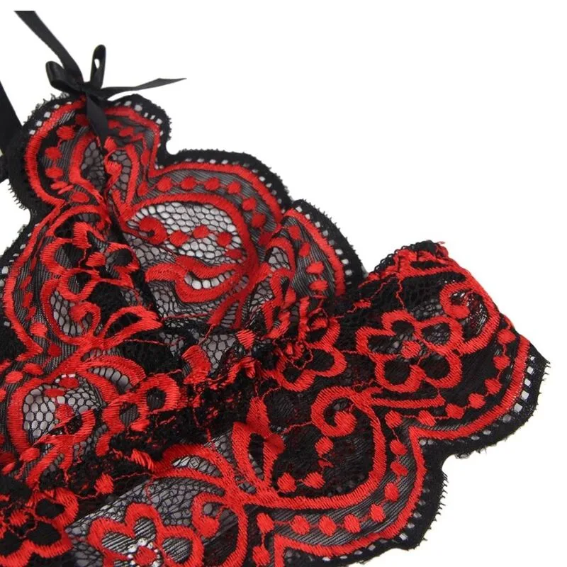 SUBBLIME - SET TWO PIECES SET LACE TOP AND PANTIES
